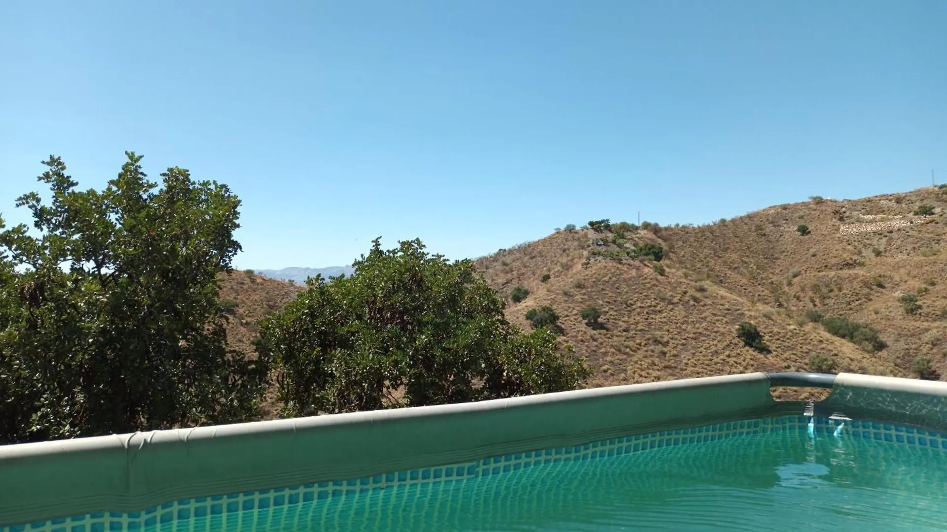 Apartment Guesthouse Un Poco Mas Canillas de Aceituno Spain